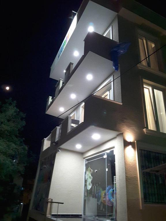 Apartment Te Kalua Sarandë エクステリア 写真