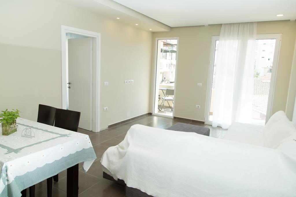 Apartment Te Kalua Sarandë エクステリア 写真